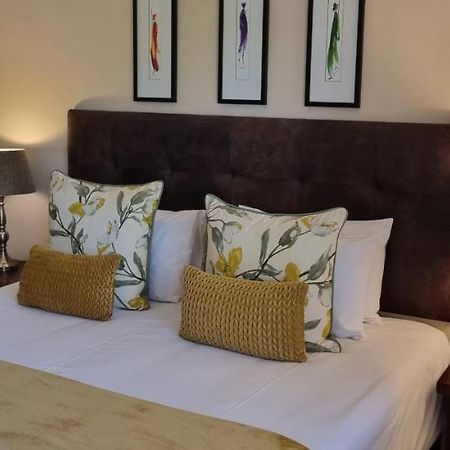 Somerzicht Guest House Съмърсет Уест Екстериор снимка
