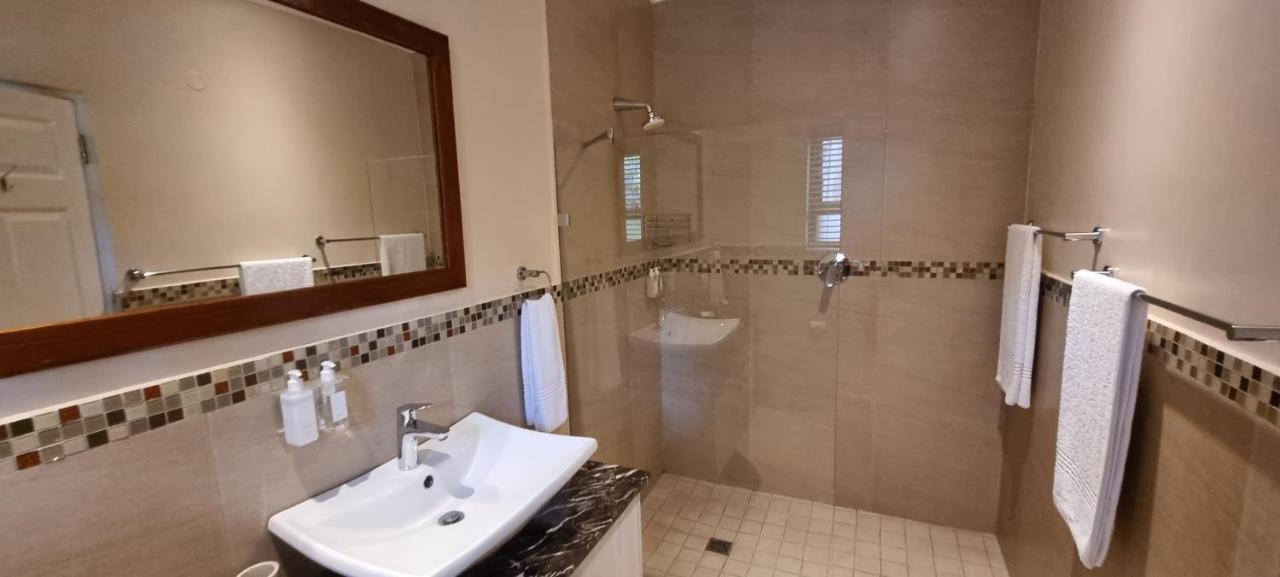 Somerzicht Guest House Съмърсет Уест Екстериор снимка