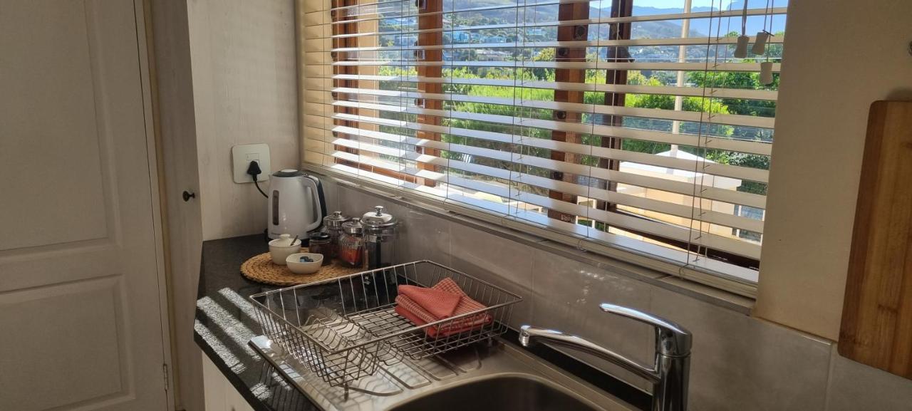 Somerzicht Guest House Съмърсет Уест Екстериор снимка