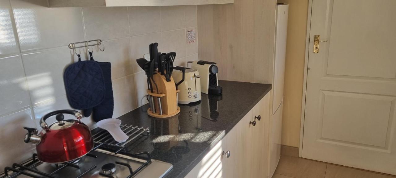 Somerzicht Guest House Съмърсет Уест Екстериор снимка